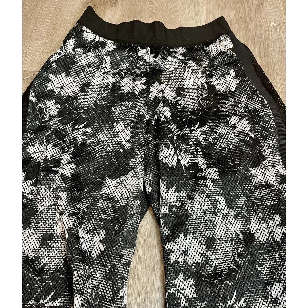 Ivy Park XS‎ Athletic Shorts Black Floral Print Mesh Gym Activewear